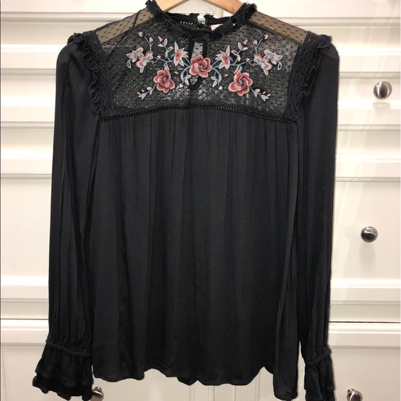 Altar'd State Tops - Altar’d State Gray rayon top